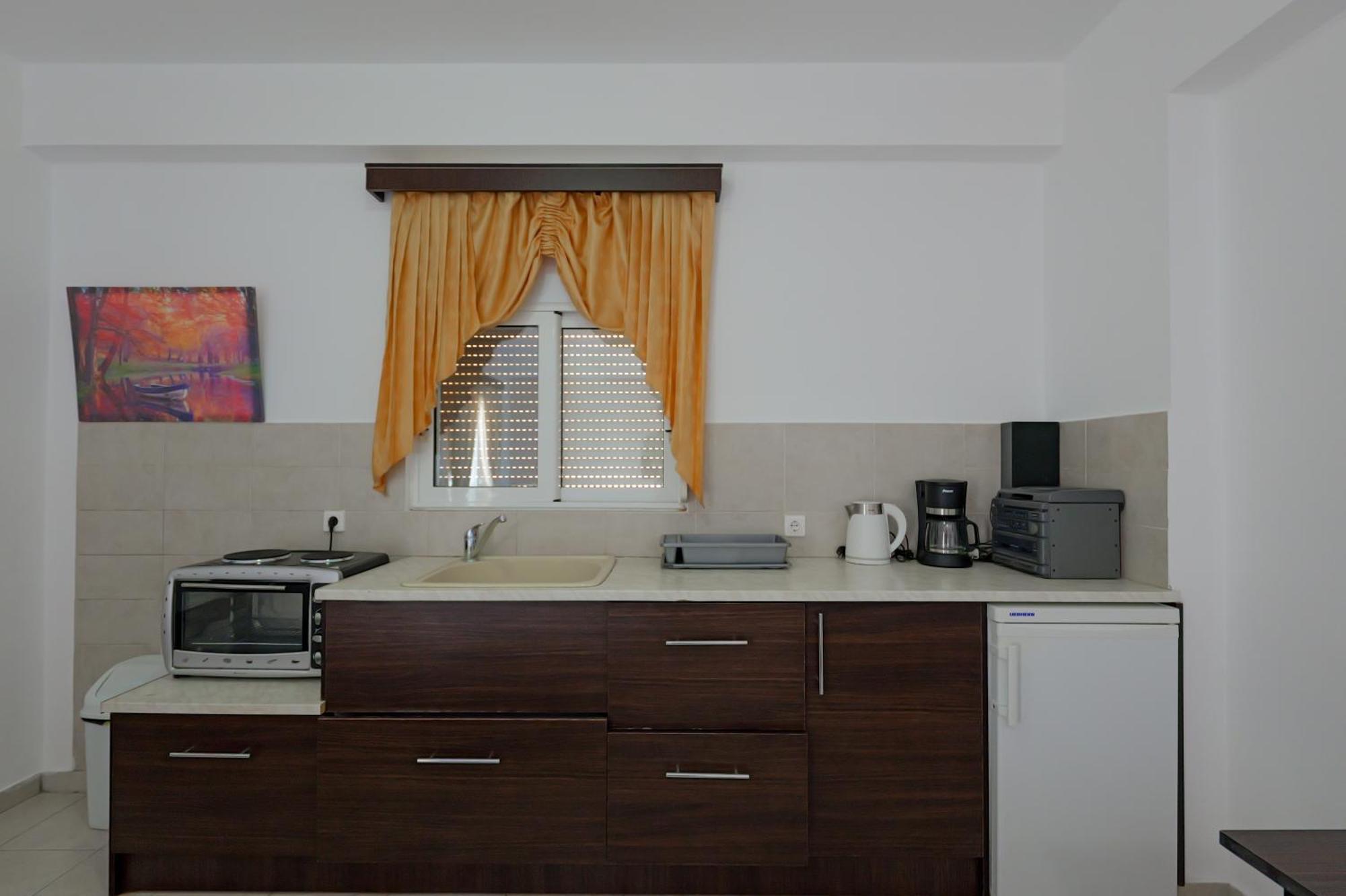 Livia'S Guesthouse Ksamil Bagian luar foto