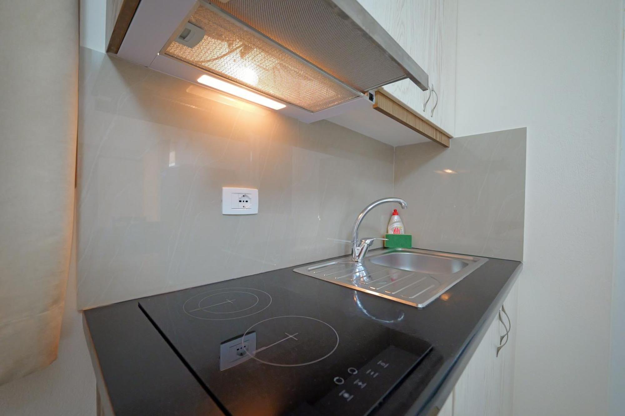 Livia'S Guesthouse Ksamil Bagian luar foto